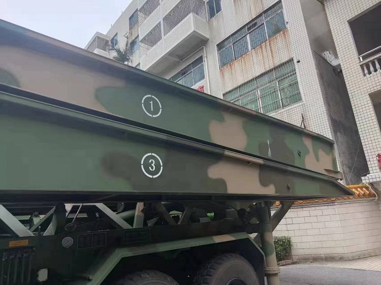 垫江迷彩漆是一种通过多色斑块